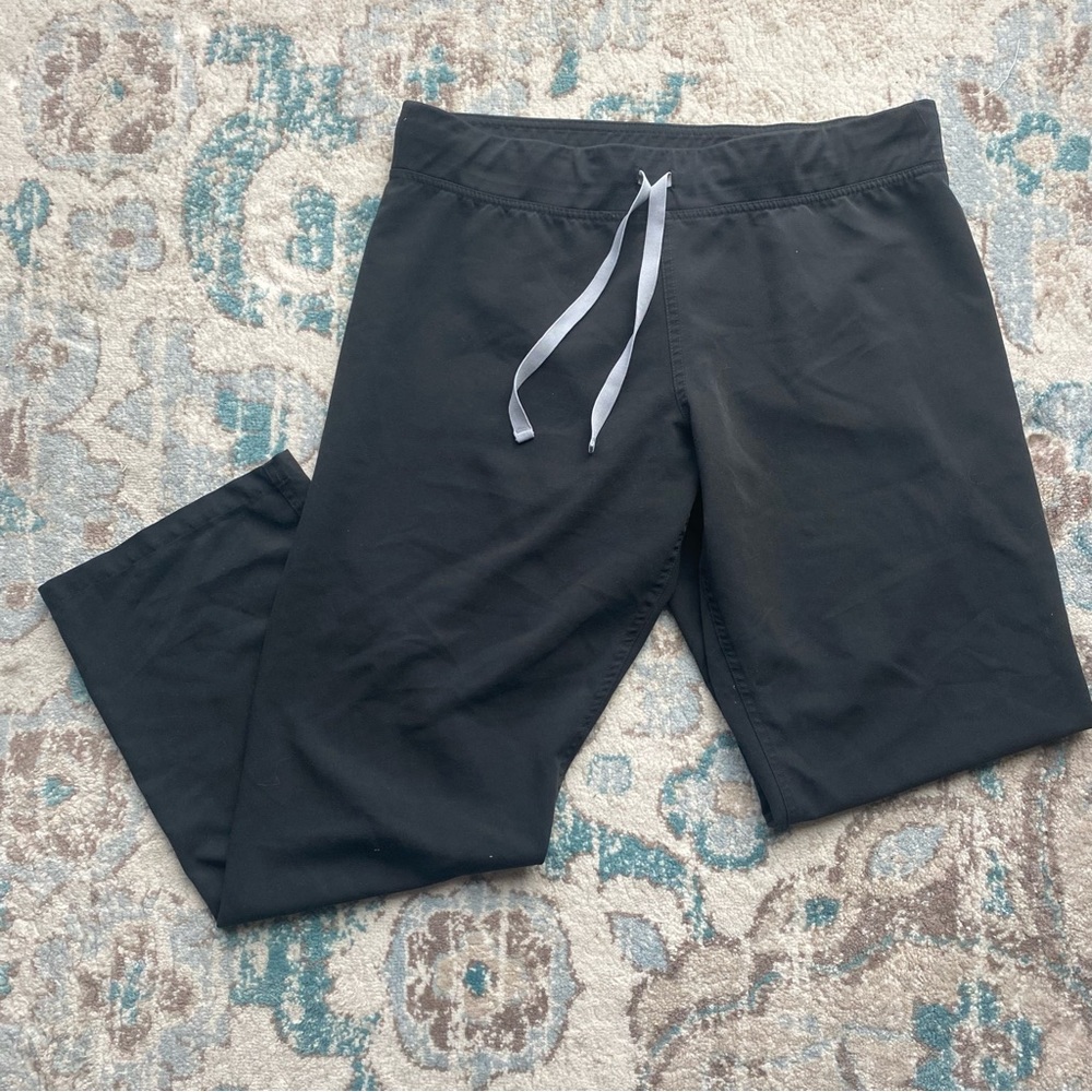 FIGS Livingston Technical Collection Basic Scrub Pants Black sz Medium Petite